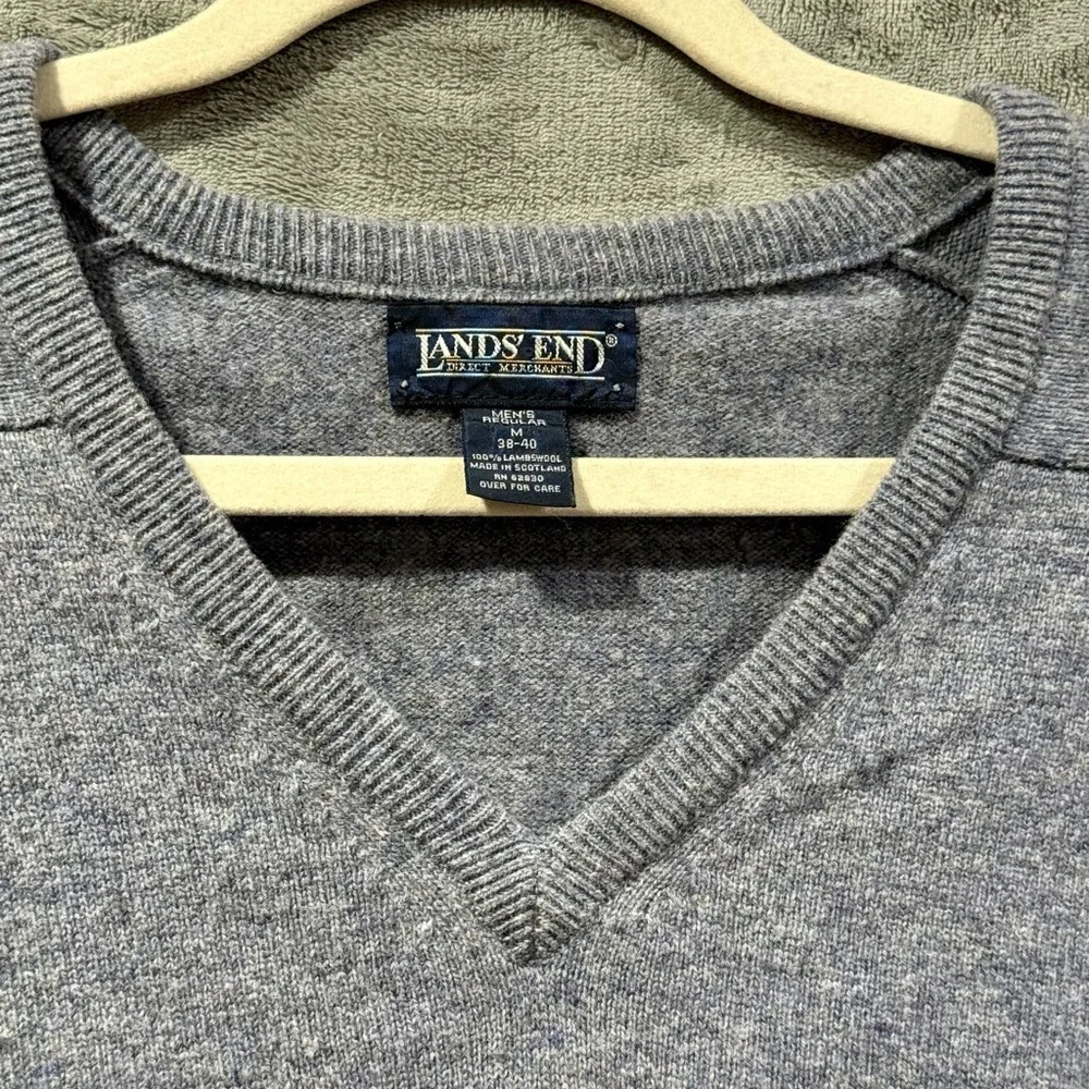 Lands End 100% Pure Lambswool Mens V-Neck Blue Sweater Pullover Size M